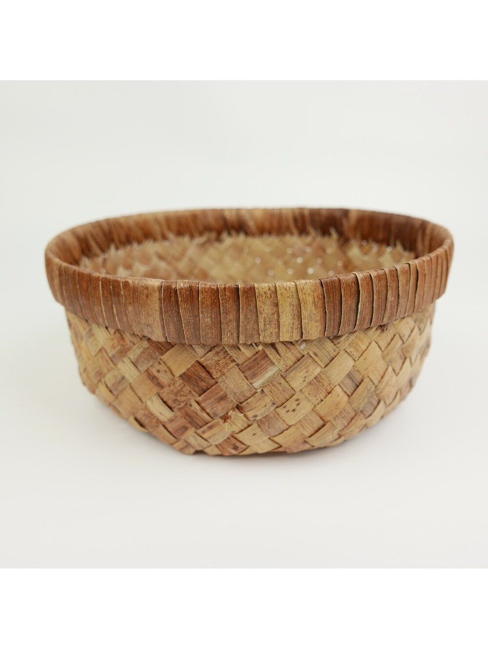 Vintage Mid-Century Hand Woven Palm Leaf Storage Basket Boho Lauhala Style 7.3"